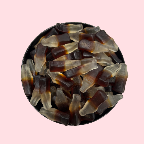 Cola flesjes suikervrij wit zwart in zwart bakje