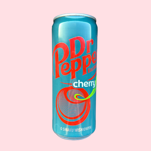Dr Pepper Cherry blauw rode verpakking met kers en dr pepper logo