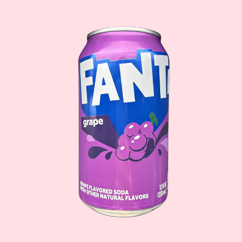 Paars Fanta Grape blikje met druifafbeelding en Fanta-logo