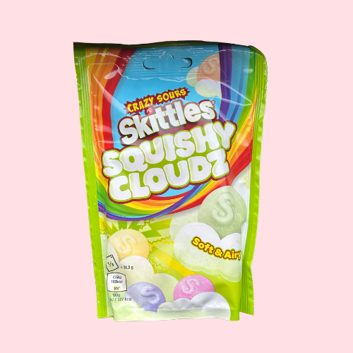 Skittles Squishy Cloudz Sour Green snoep in groene verpakking met regenboog en wolken