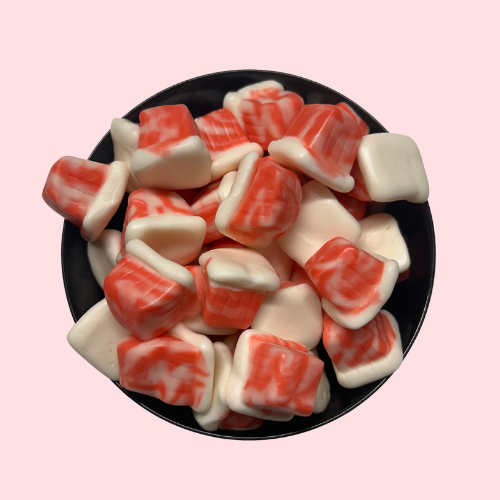 Rood-witte yoghurt snoepjes Yoguritos in zwart bakje